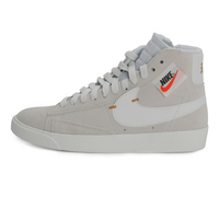 NIKE女鞋烽火体育 W BLAZER MID REBEL 中帮休闲板鞋 BQ4022-101